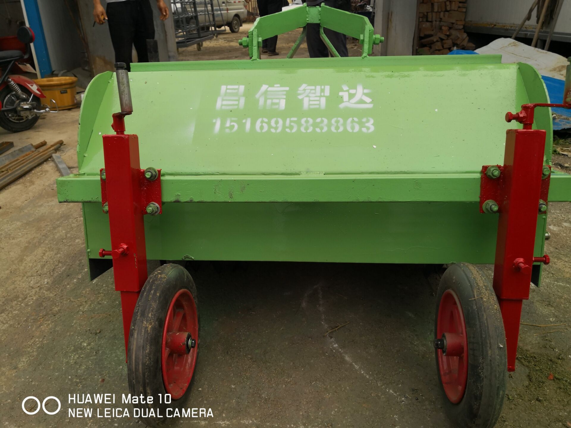 四轮土豆红薯杀秧机