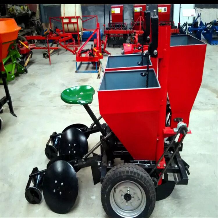 土豆覆膜播种机
